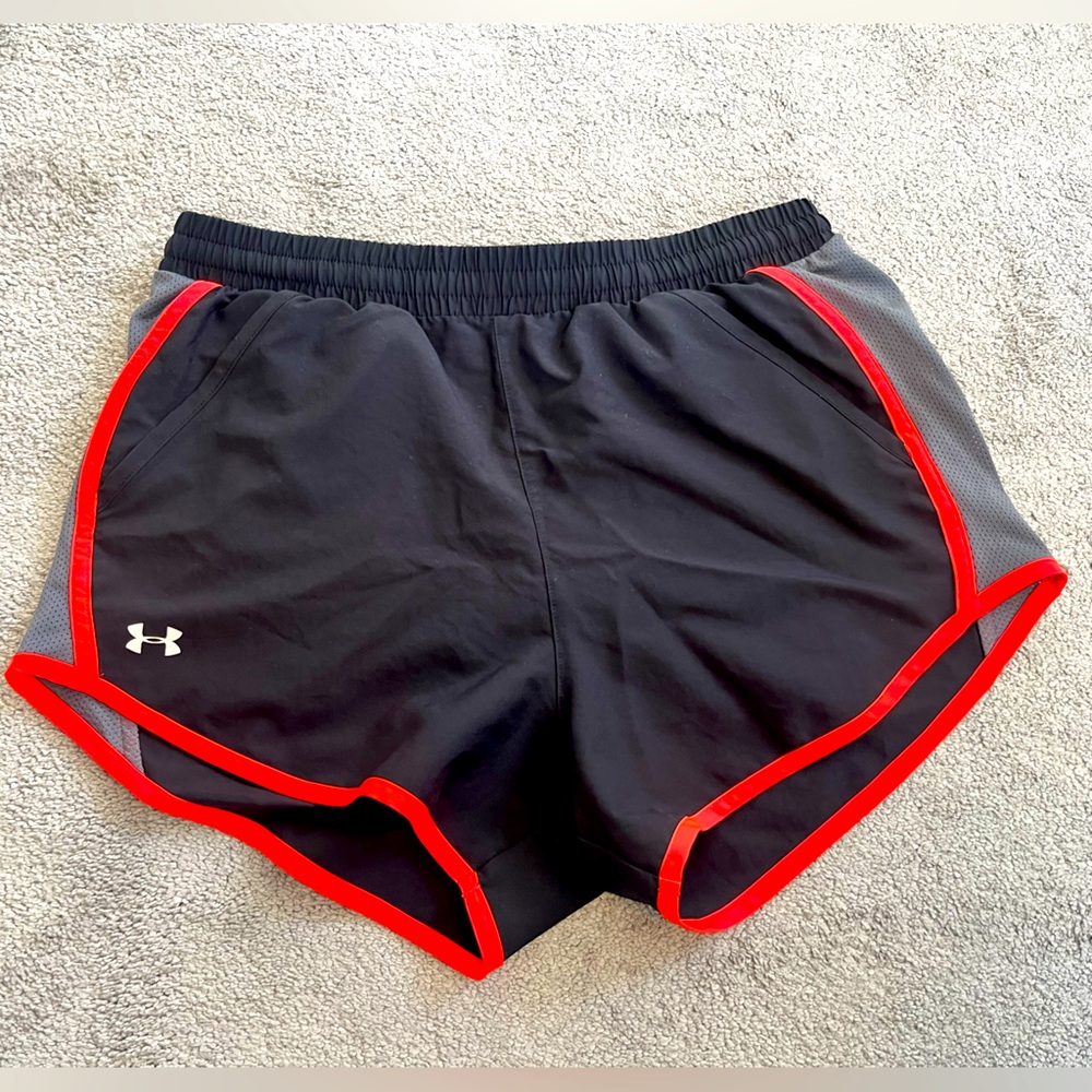 Under Armour Black, great, Red Athletic Shorts NWOT size SM